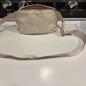Lululemon bag